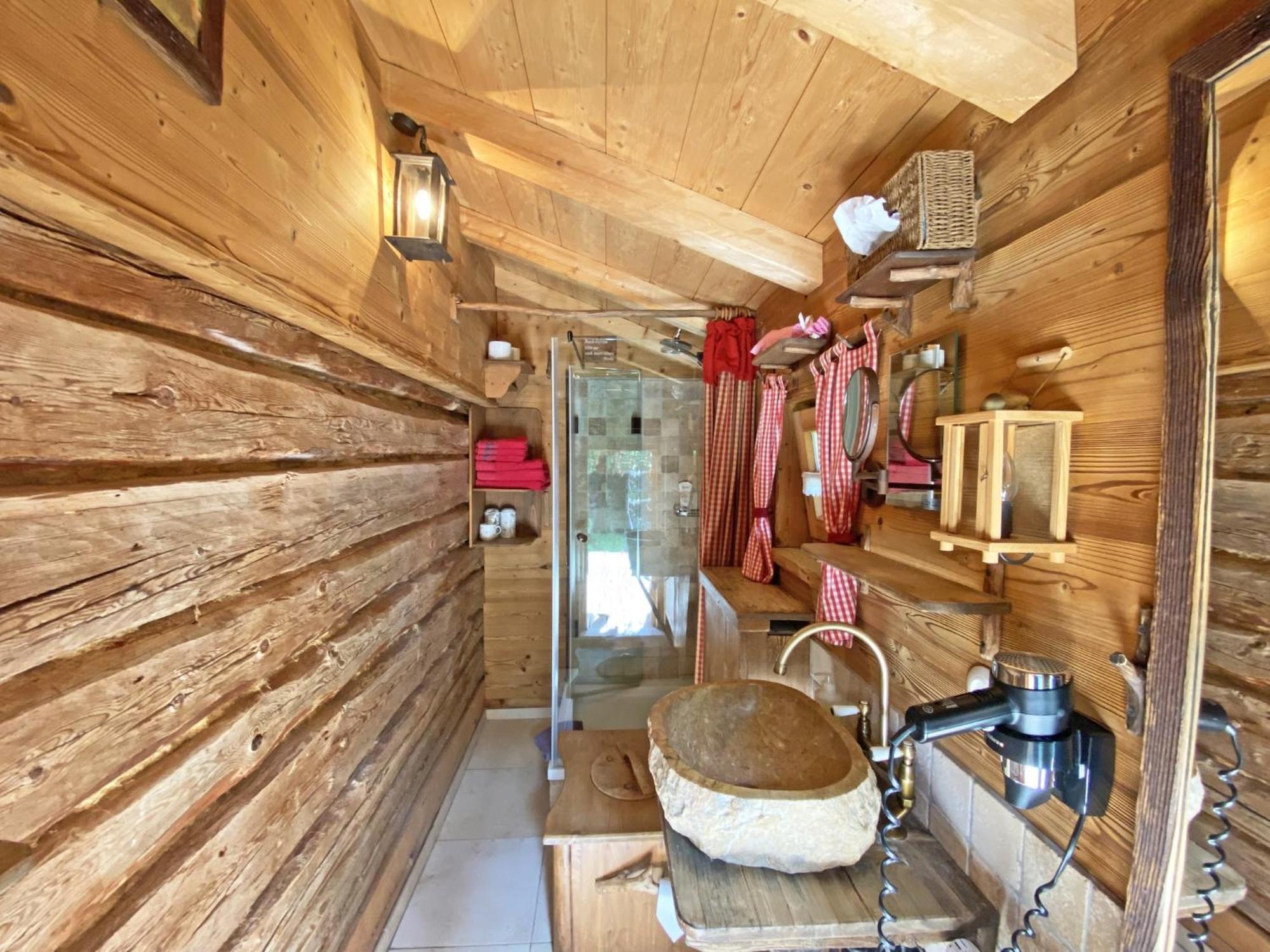 Eco Friendly Chalet Near The Lake In Asten Tittmoning Ngoại thất bức ảnh