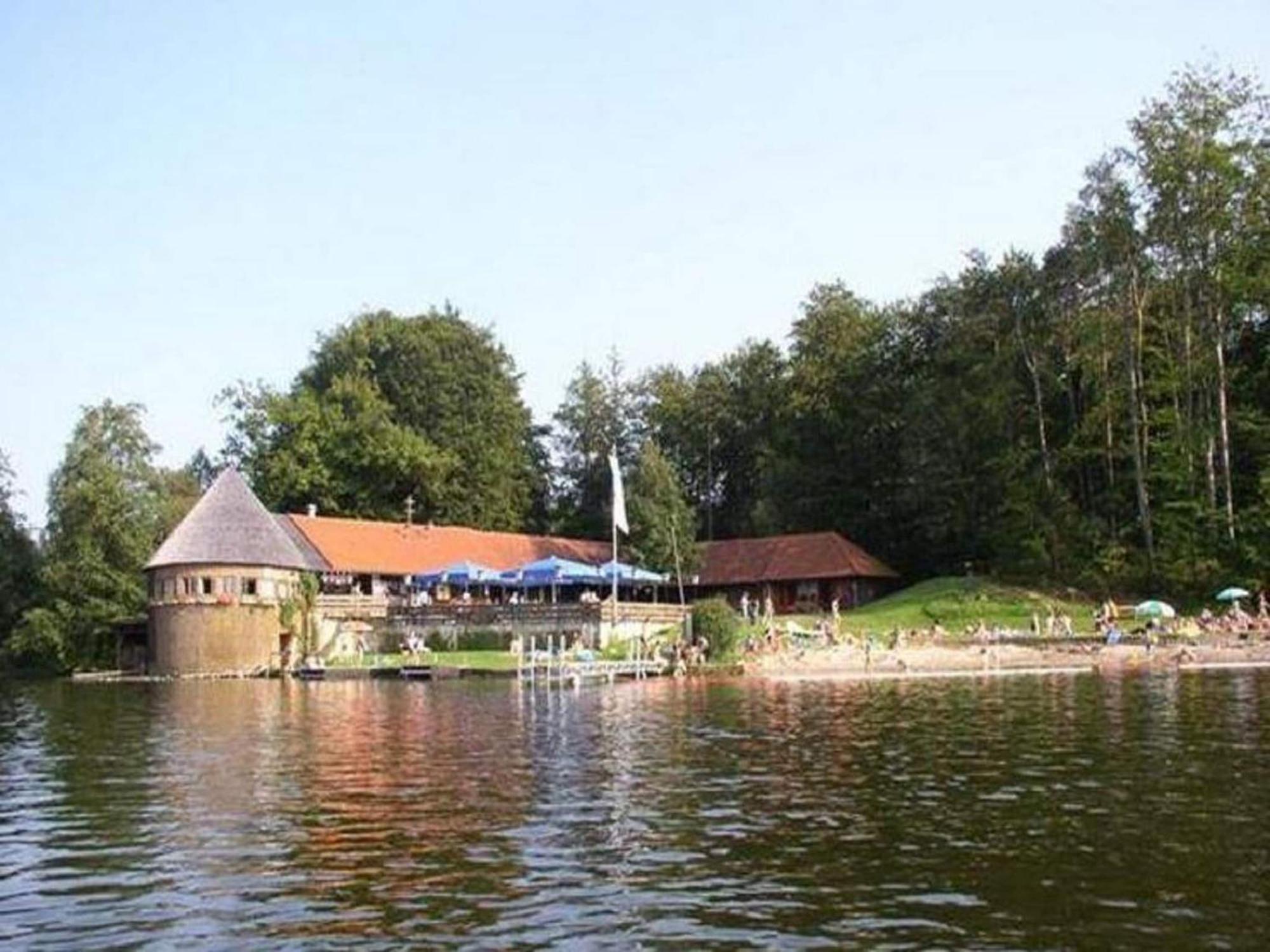 Eco Friendly Chalet Near The Lake In Asten Tittmoning Ngoại thất bức ảnh
