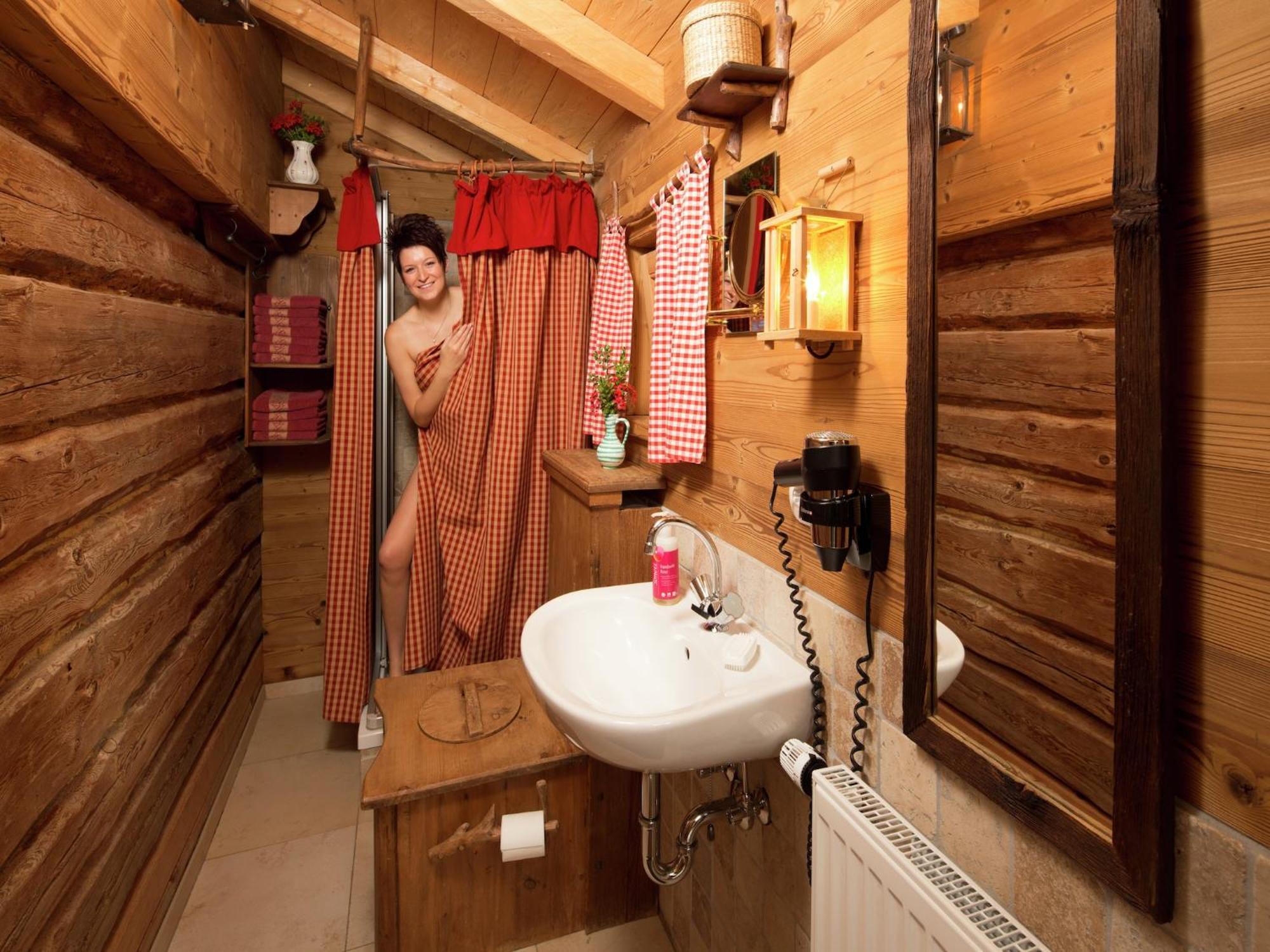 Eco Friendly Chalet Near The Lake In Asten Tittmoning Ngoại thất bức ảnh